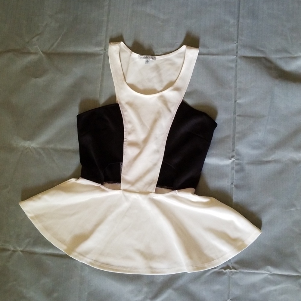 Women sleeves top